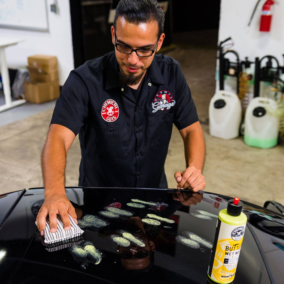 14 items 112 fl. oz Car Care Kit N200988