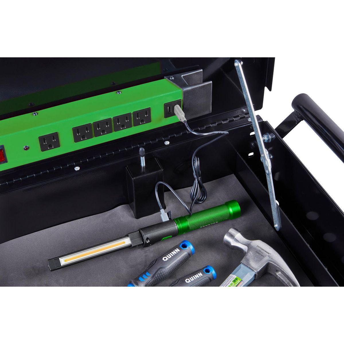 800 Lumen LED Rechargeable Magnetic Foldable Work Light U349970