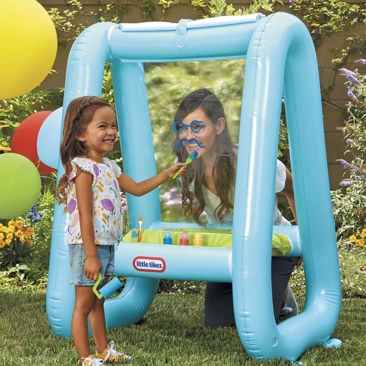3-in-1 Paint & Play Backyard Easel Inflatable Outdoor Art with Accessories B756