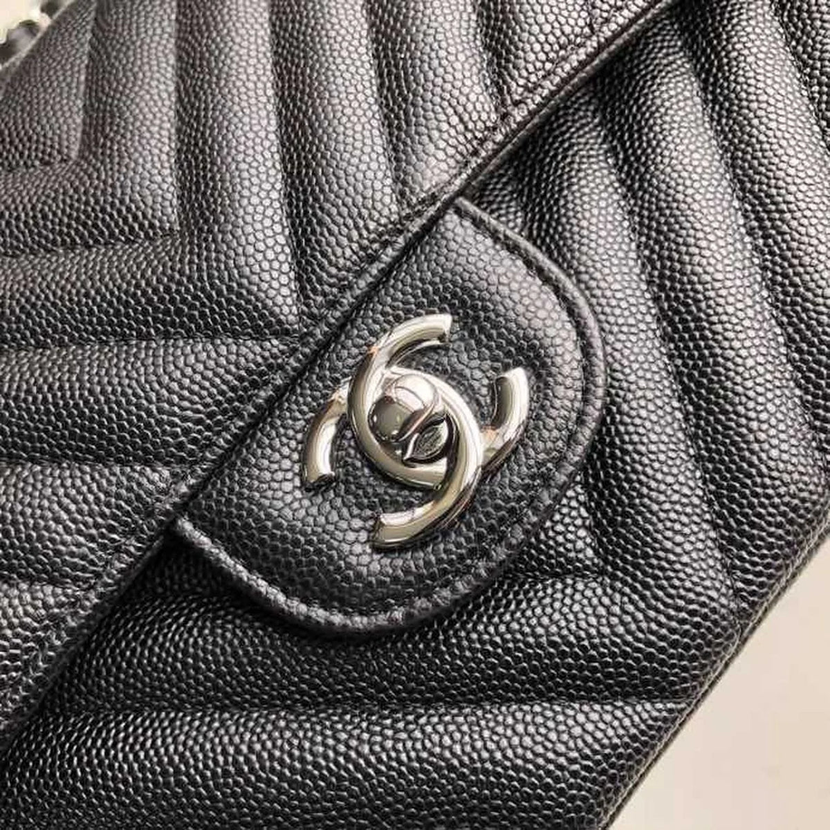 Black Chevron Handbag W7762