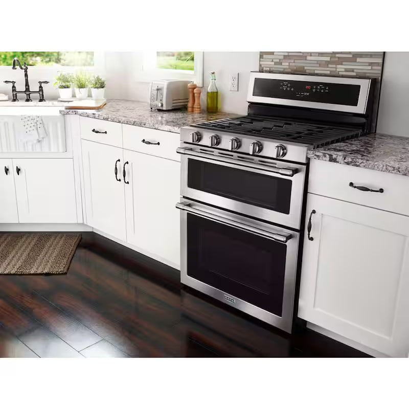 6.0 cu. ft. Double Oven Gas Range with True Convection O539453