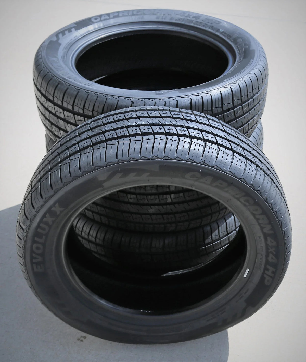255/60R19 109H Performance Tire C99917